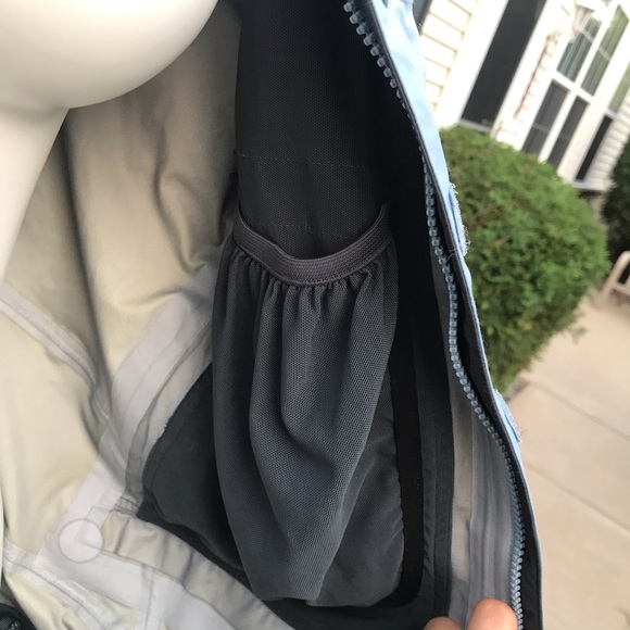 Women's North Face Summit Series Gore-Tex Jacket - Picture 11 of 16